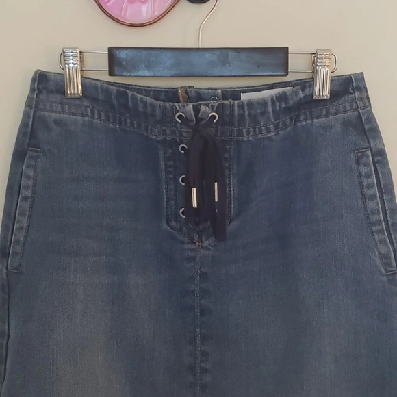 FinaL Sale Ann Taylor Loft Denim Skirt with Front Tie Detail - Picture 3 of 9